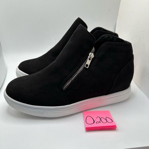 CUSHIONAIRE Women's Hart Hidden Wedge Sneaker 8 WIDE BLACK - Picture 3 of 7